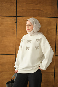 Kurdelesi Taş Detay Sweat Beyaz