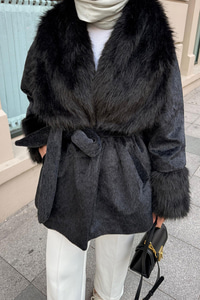 Kürk Detay Bel Bağlamalı Kısa Kaban Siyah