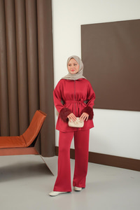 Kürk Detay Bel Bağlamalı Takım Bordo