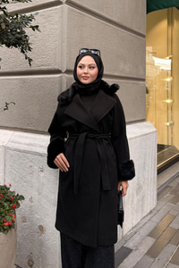 Kürk Detay Kaban Siyah