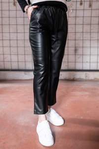 Uygun Fiyatlı KUS GOZLU DERI PANTOLON SIYAH | Loccomoda.com 