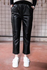 Uygun Fiyatlı KUS GOZLU DERI PANTOLON SIYAH | Loccomoda.com 