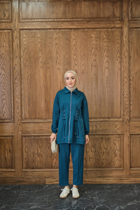 Kuş Gözü Detaylı Takım Petrol Mavi