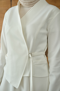 Kuş Gözü Kemerli Scuba Elbise Beyaz