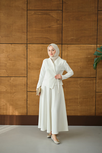 Kuş Gözü Kemerli Scuba Elbise Beyaz