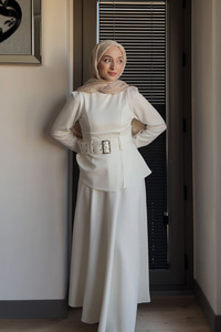 Kuş Gözü Kemerli Scuba Elbise Beyaz