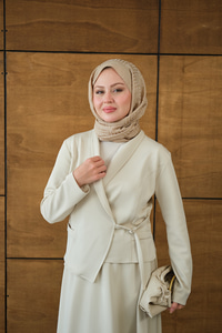 Kuş Gözü Kemerli Scuba Elbise Krem