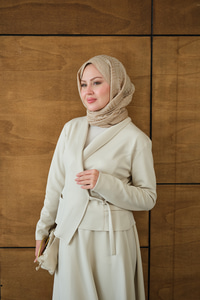 Kuş Gözü Kemerli Scuba Elbise Krem