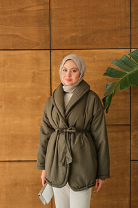 Kuşaklı Şişme Mont Haki Yeşil