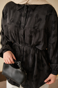 Lale Desen Saten Bel Bağlamalı Gömlek Siyah