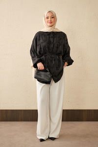 Lale Desen Saten Bel Bağlamalı Gömlek Siyah