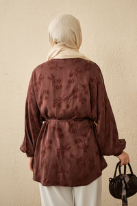 Lale Desen Saten Bel Bağlamalı Gömlek Kahverengi