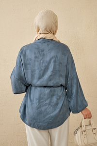 Lale Desen Saten Bel Bağlamalı Gömlek Mavi