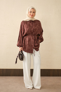 Lale Desen Saten Bel Bağlamalı Gömlek Kahverengi