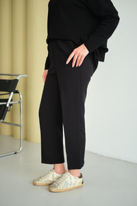 Lastik Detay Kemerli Kumaş Pantolon Siyah