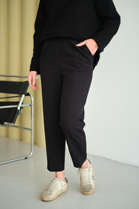 Lastik Detay Kemerli Kumaş Pantolon Siyah