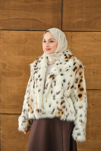 Leopar Desen Kısa Kürk Ekru