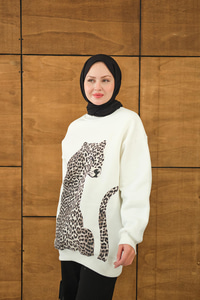 Leopar Kaplan Görünümlü Overise Sweat Beyaz