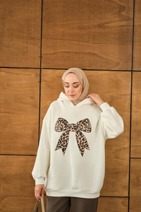 Leopar Kurdele Detaylı Sweat Ekru