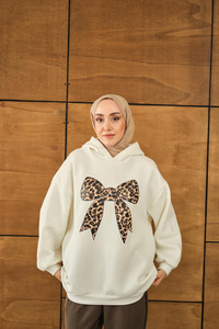 Leopar Kurdele Detaylı Sweat Ekru