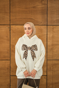 Leopar Kurdele Detaylı Sweat Ekru