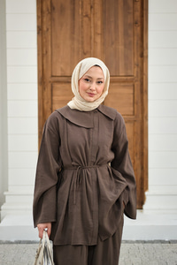 Mendil Yaka Bel Bağlamalı Takım Kahverengi