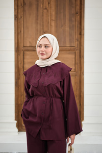 Mendil Yaka Nakış Çiçek Detay Takım Mürdüm