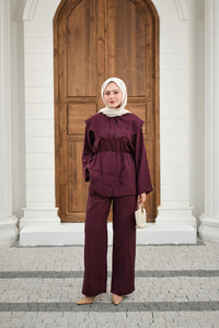 Mendil Yaka Nakış Çiçek Detay Takım Mürdüm