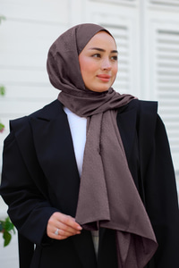 Monogram Şal Koyu Vizon