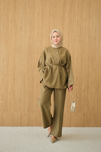 Nakış Detay Bel Bağlamalı Takım Haki Yeşil