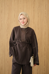 Nakış Detay Bel Bağlamalı Takım Kahverengi