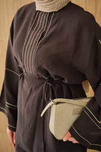 Nakış Detay Bel Bağlamalı Takım Kahverengi