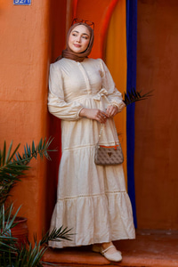 Nakış Detaylı Jakar Elbise Krem