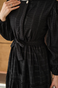 Nakış Detaylı Simli Jakar Elbise Siyah