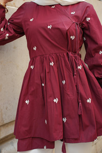 Nakış İşlemeli Yandan Bağlamalı Tunik Bordo