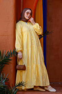 Nakış ve Nope Detaylı Astarlı Elbise Sarı