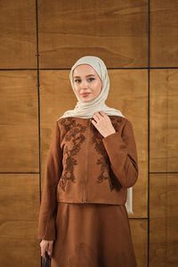 Nakışlı Nubuk Detay Takım Kahverengi