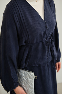 Nervür Detaylı Kendinden Desenli Etekli Takım Lacivert