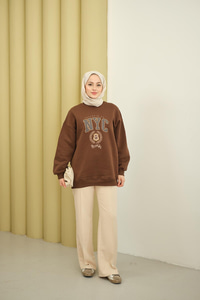 NYC Baskılı Sweat Kahverengi