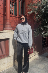 NYC Baskılı Yarım Fermuarlı Sweat Gri