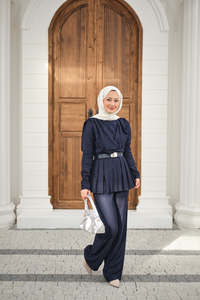 Omuz Atkılı Beli Pileli Kemerli Takım Lacivert