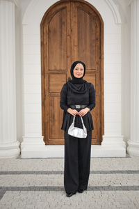 Omuz Atkılı Beli Pileli Kemerli Takım Siyah