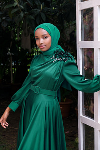 Uygun Fiyatlı OMUZ CICEKLI KEMERLI ABIYE | Loccomoda.com 