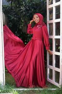 Uygun Fiyatlı OMUZ CICEKLI KEMERLI ABIYE | Loccomoda.com 