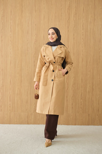 Omuz Düğme Detay Kruvaze Yaka Midi Boy Trenç Bisküvi