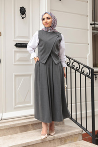 Omuz Düğme Detaylı Takım Gri