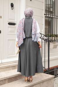 Omuz Düğme Detaylı Takım Gri