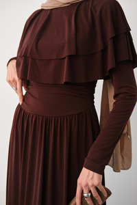 Omuz Fırfır Detay Elbise Kahverengi
