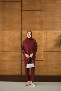 Omuz Taş Detay Kapüşonlu Takım Bordo