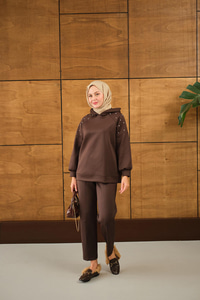 Omuz Taş Detay Kapüşonlu Takım Kahverengi